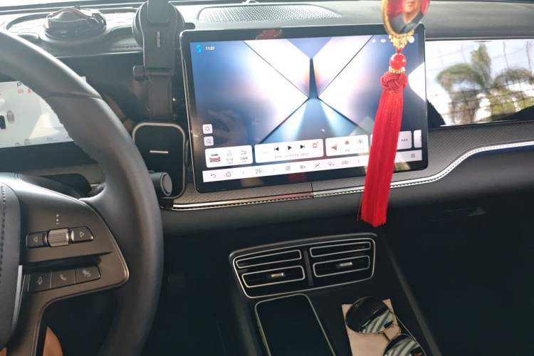 Used BYD Song Pro New Energy 2025 Second-Generation Intelligent Driving Version DM-i 115KM Superior Trim Audio And AC Panel