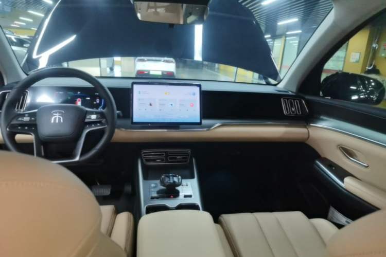 Used BYD Song Pro New Energy 2025 Second-Generation DM-i 75KM Leading Edition Audio And AC Panel