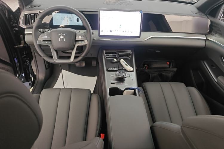 Used BYD Song Pro New Energy 2025 Second-Generation Intelligent Driving Version DM-i 115KM Superior Trim Center Console