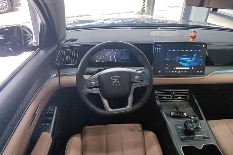 Used BYD Song Pro New Energy 2025 Second-Generation Intelligent Driving Version DM-i 115KM Superior Trim Center Console
