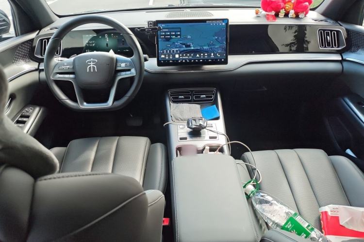 Used BYD Song Pro New Energy 2025 2nd Generation Intelligent Driving Version DM-i 75KM Leading Edition Center Console