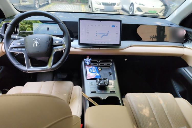 Used BYD Song Pro New Energy 2025 Second-Generation DM-i 115KM Overachiever Trim Center Console