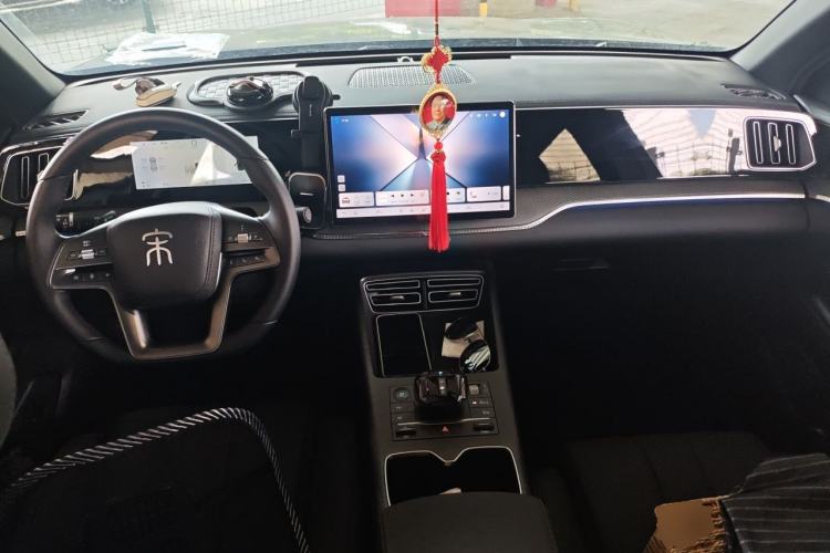 Used BYD Song Pro New Energy 2025 Second-Generation Intelligent Driving Version DM-i 115KM Superior Trim Center Console