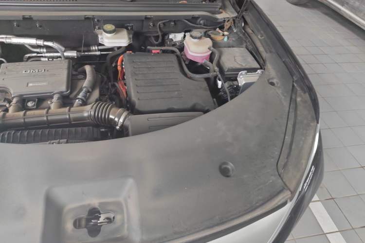 Used BYD Song Pro New Energy 2025 Second-Generation DM-i 115KM Excellence Version Engine Bay Left