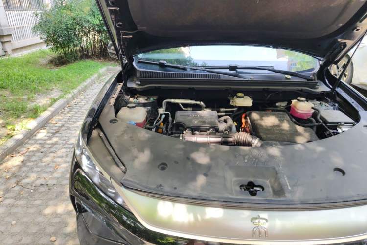 Used BYD Song Pro New Energy 2025 Second-Generation DM-i 115KM Overachiever Trim Engine Bay Right