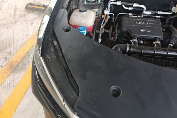Used BYD Song Pro New Energy 2025 Second-Generation Intelligent Driving Version DM-i 115KM Superior Trim Engine Bay Right