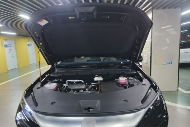 Used BYD Song Pro New Energy 2025 Second-Generation DM-i 75KM Leading Edition Engine Bay