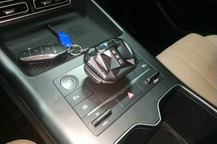 Used BYD Song Pro New Energy 2025 Second-Generation DM-i 115KM Overachiever Trim Gear Lever