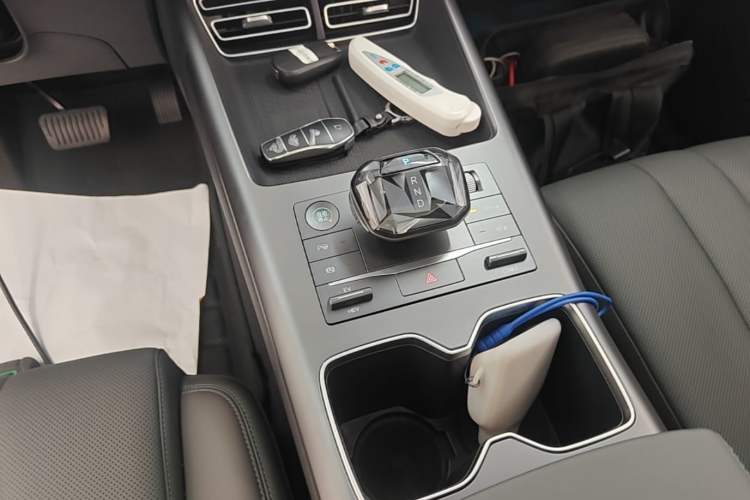 Used BYD Song Pro New Energy 2025 Second-Generation Intelligent Driving Version DM-i 115KM Superior Trim Gear Lever
