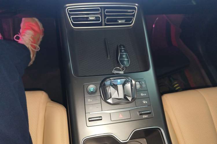 Used BYD Song Pro New Energy 2025 Second-Generation DM-i 115KM Overachiever Trim Gear Lever