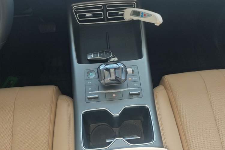 Used BYD Song Pro New Energy 2025 Second-Generation DM-i 75KM Overachiever Trim Gear Lever