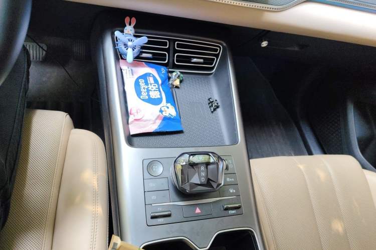 Used BYD Song Pro New Energy 2025 Second-Generation DM-i 115KM Overachiever Trim Gear Lever