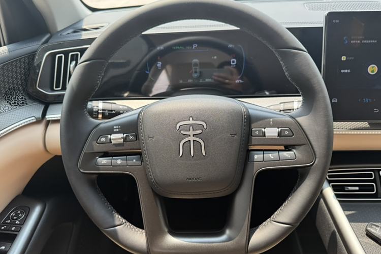 Used BYD Song Pro New Energy 2025 Second-Generation DM-i 75KM Leading Edition Interior 1
