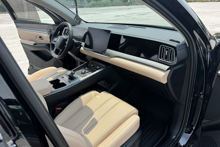 Used BYD Song Pro New Energy 2025 Second-Generation DM-i 75KM Leading Edition Interior 11