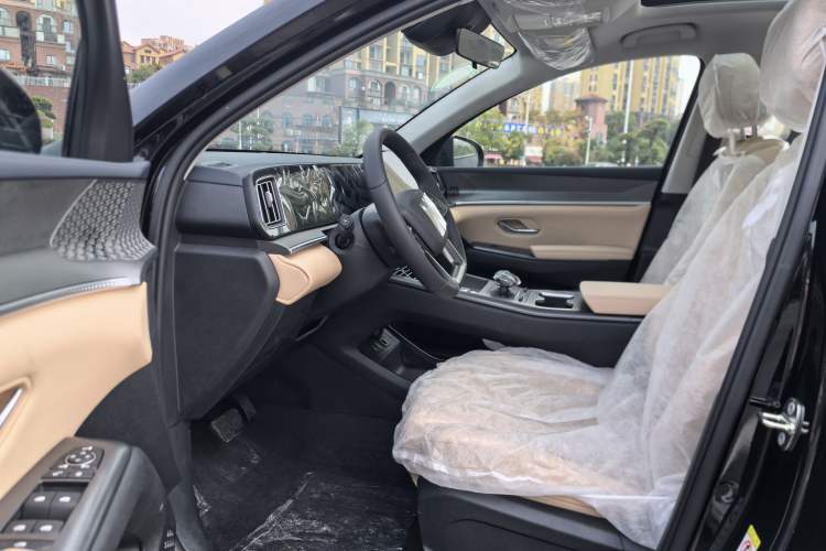 Used BYD Song Pro New Energy 2025 2nd Generation Intelligent Driving Version DM-i 75KM Overachiever Trim Interior 3