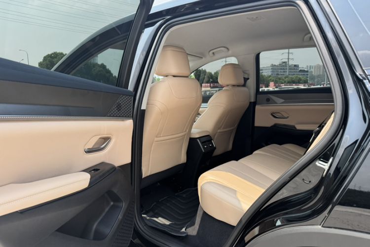 Used BYD Song Pro New Energy 2025 Second-Generation DM-i 75KM Leading Edition Interior 7