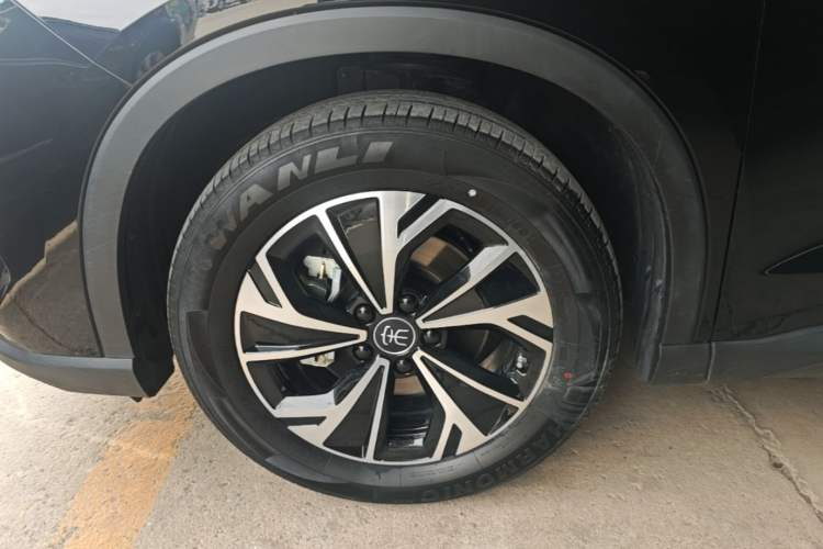 Used BYD Song Pro New Energy 2025 Second-Generation DM-i 75KM Overachiever Trim Left Front Wheel Hub