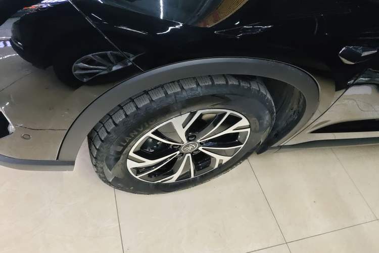 Used BYD Song Pro New Energy 2025 2nd Generation Intelligent Driving Version DM-i 75KM Leading Edition Left Front Wheel Hub