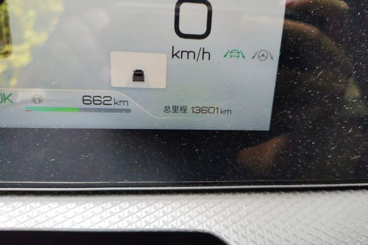 Used BYD Song Pro New Energy 2025 Second-Generation DM-i 115KM Overachiever Trim Odometer Close Up