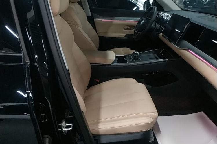 Used BYD Song Pro New Energy 2025 Second-Generation DM-i 115KM Overachiever Trim Right Front Seat