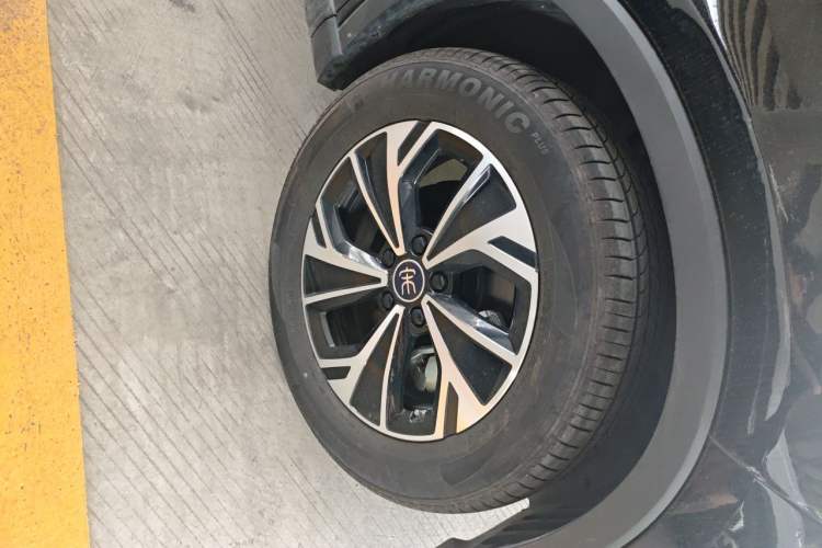 Used BYD Song Pro New Energy 2025 Second-Generation Intelligent Driving Version DM-i 115KM Superior Trim Right Front Wheel Hub