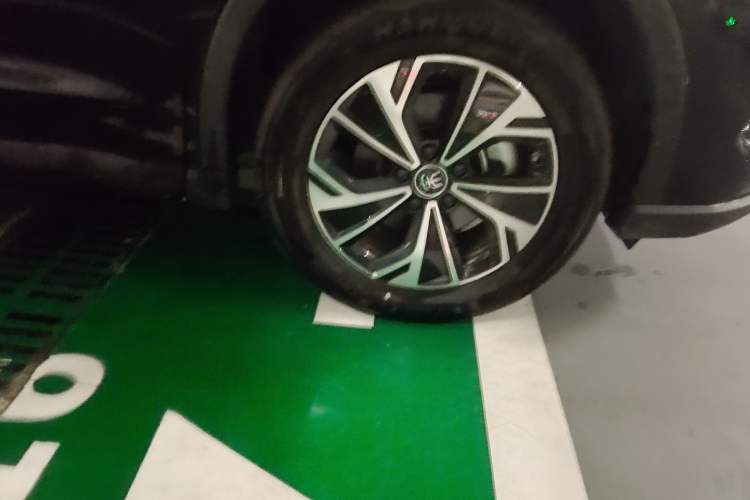 Used BYD Song Pro New Energy 2025 Second-Generation DM-i 75KM Leading Edition Right Front Wheel Hub