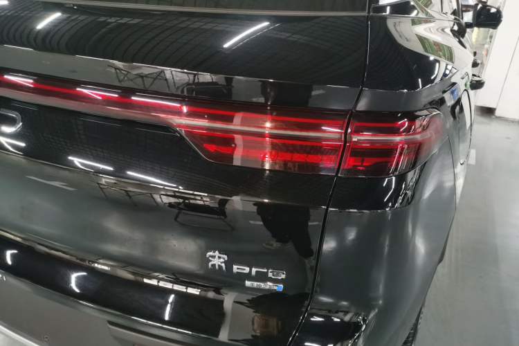 Used BYD Song Pro New Energy 2025 Second-Generation Intelligent Driving Version DM-i 115KM Superior Trim Right Rear Taillight