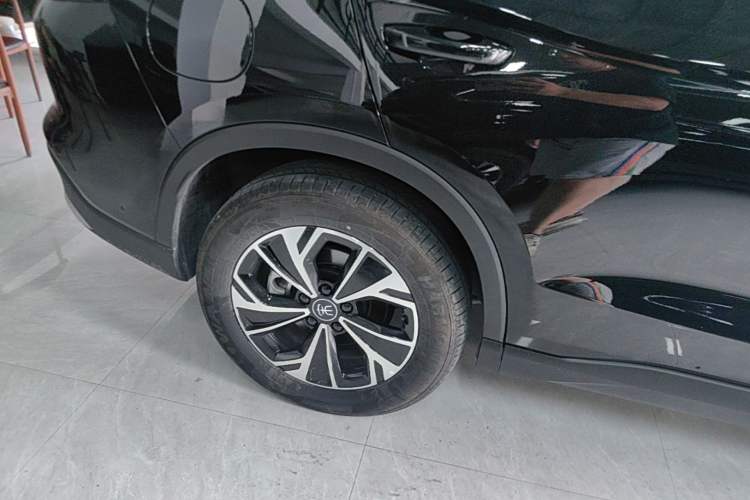 Used BYD Song Pro New Energy 2025 Second-Generation Intelligent Driving Version DM-i 115KM Superior Trim Right Rear Wheel Hub