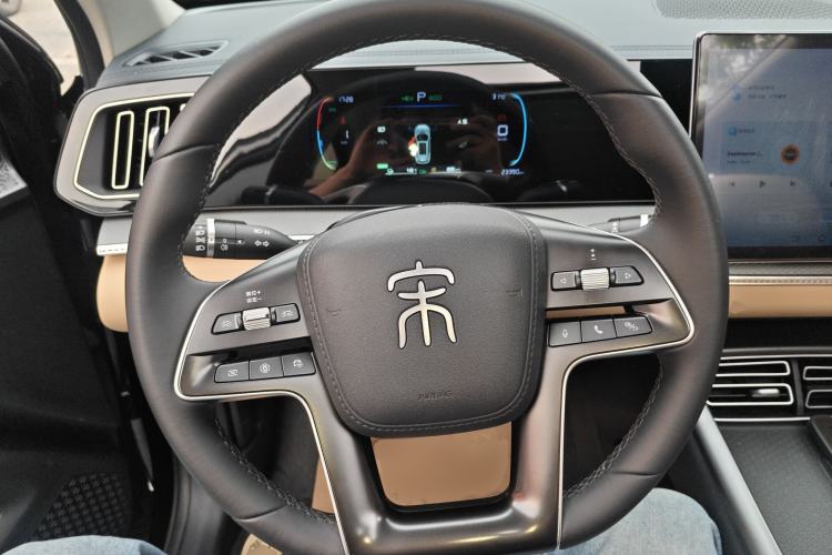 Used BYD Song Pro New Energy 2025 2nd Generation Intelligent Driving Version DM-i 75KM Overachiever Trim Steering Wheel