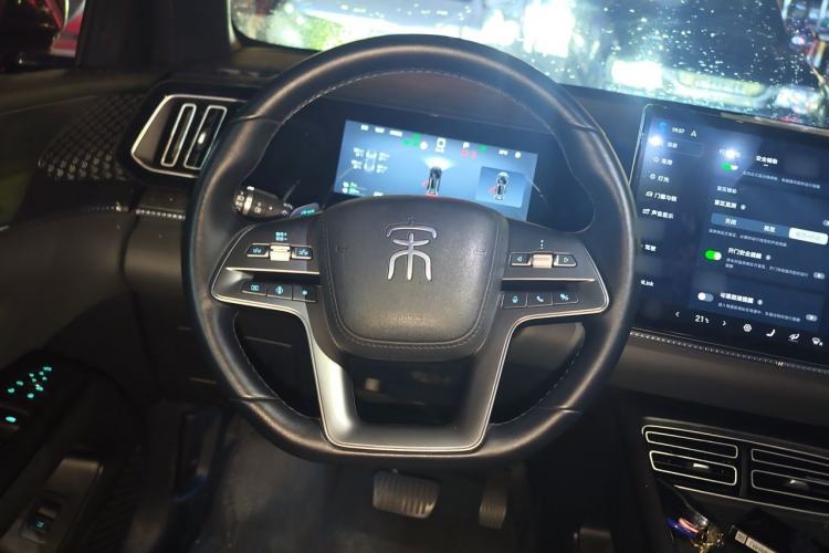 Used BYD Song Pro New Energy 2025 Second-Generation Intelligent Driving Version DM-i 115KM Excellence Edition Steering Wheel