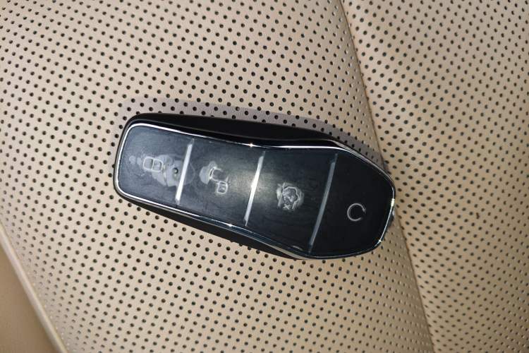 Used BYD Song Pro New Energy 2025 2nd Generation Intelligent Driving Version DM-i 75KM Overachiever Trim Vehicle Key