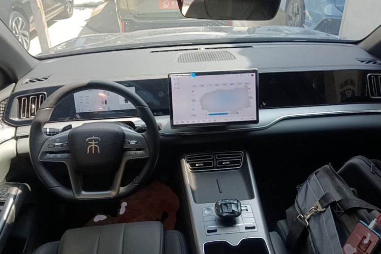 Used BYD Song Pro New Energy 2025 2nd Generation Intelligent Driving Version DM-i 75KM Leading Edition Center Console