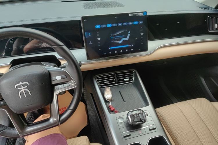 Used BYD Song Pro New Energy 2025 Second-Generation DM-i 115KM Overachiever Trim Center Console