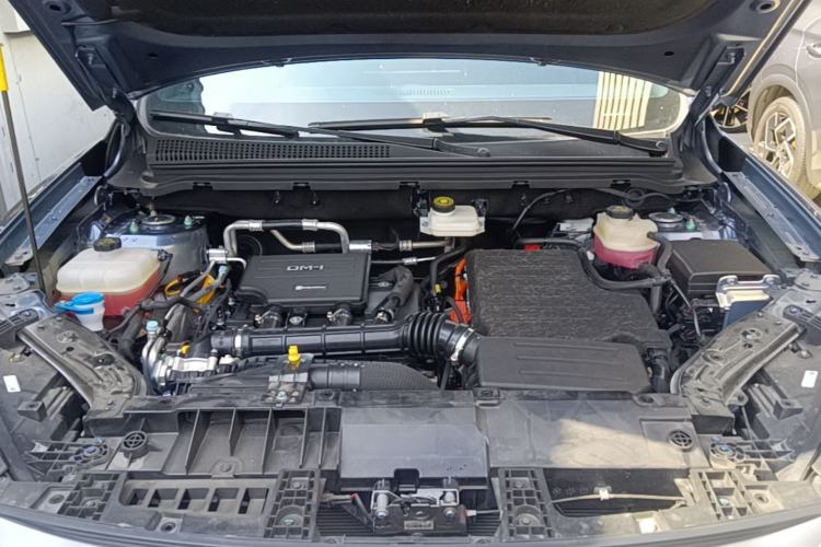 Used BYD Song Pro New Energy 2025 2nd Generation Intelligent Driving Version DM-i 75KM Leading Edition Engine Bay