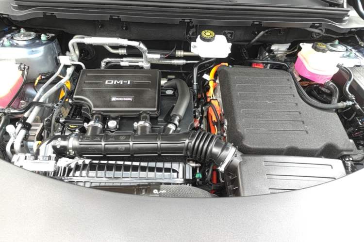 Used BYD Song Pro New Energy 2025 Second-Generation DM-i 115KM Overachiever Trim Engine Bay