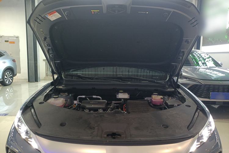Used BYD Song Pro New Energy 2025 2nd Generation Intelligent Driving Version DM-i 75KM Overachiever Trim Engine Bay