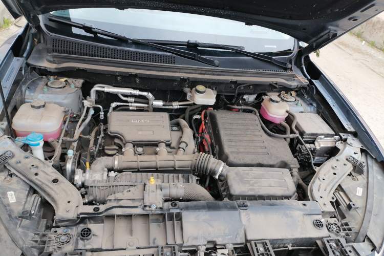 Used BYD Song Pro New Energy 2025 Second-Generation DM-i 75KM Leading Edition Engine Bay