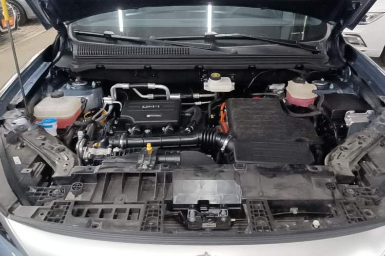 Used BYD Song Pro New Energy 2025 2nd Generation Intelligent Driving Version DM-i 75KM Leading Edition Engine Bay