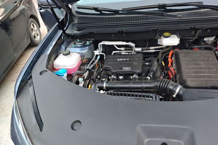 Used BYD Song Pro New Energy 2025 Second-Generation DM-i 115KM Overachiever Trim Engine Bay Right
