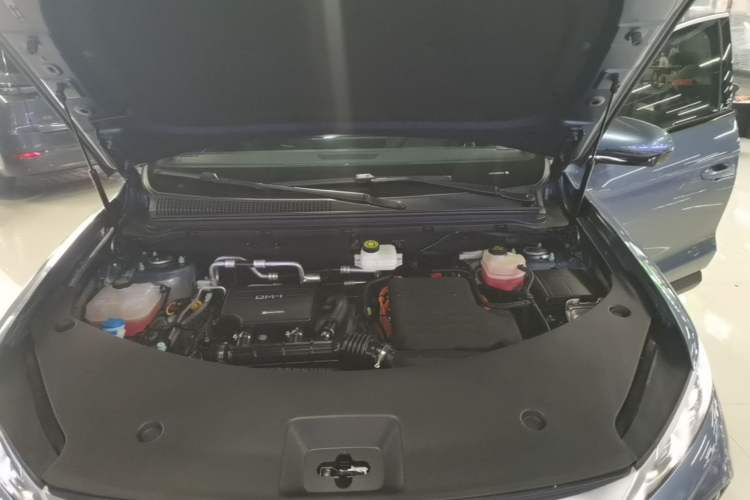 Used BYD Song Pro New Energy 2025 Second-Generation Intelligent Driving Version DM-i 115KM Superior Trim Engine Bay