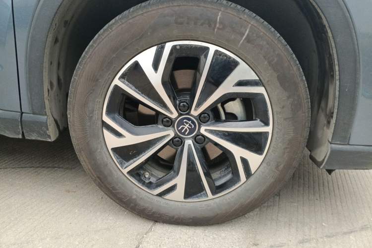 Used BYD Song Pro New Energy 2025 Second-Generation DM-i 75KM Leading Edition Exterior 4