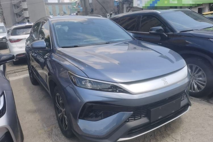 Used BYD Song Pro New Energy 2025 Second-Generation DM-i 75KM Overachiever Trim Front Right 45 Deg