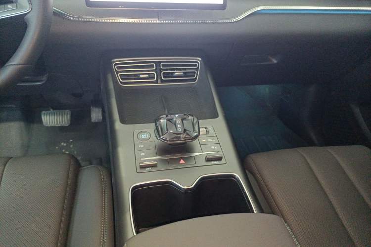 Used BYD Song Pro New Energy 2025 2nd Generation Intelligent Driving Version DM-i 75KM Overachiever Trim Gear Lever