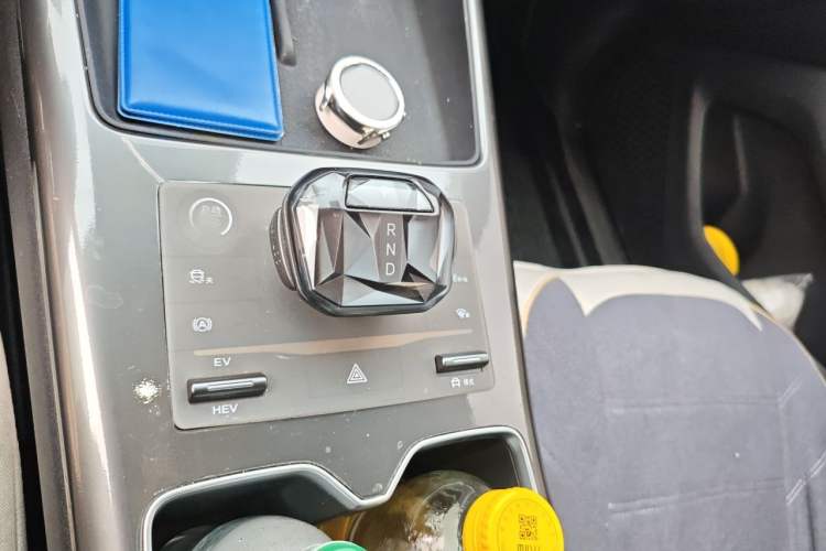 Used BYD Song Pro New Energy 2025 Second-Generation DM-i 115KM Overachiever Trim Gear Lever