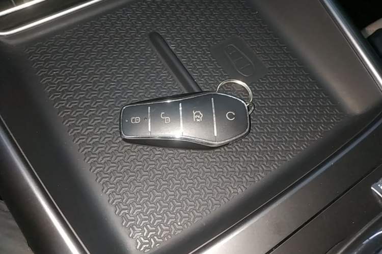 Used BYD Song Pro New Energy 2025 Second-Generation DM-i 75KM Leading Edition Interior 1
