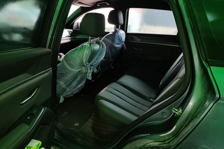 Used BYD Song Pro New Energy 2025 2nd Generation Intelligent Driving Version DM-i 75KM Leading Edition Left Rear Seat