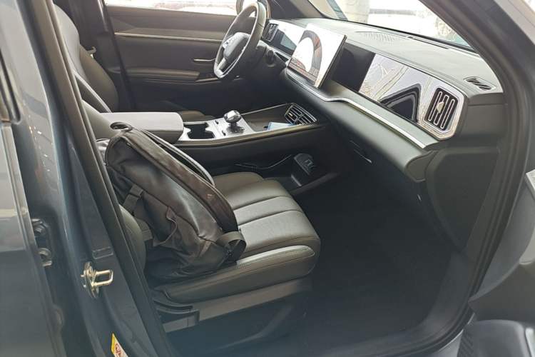 Used BYD Song Pro New Energy 2025 Second-Generation Intelligent Driving Version DM-i 115KM Superior Trim Right Front Seat
