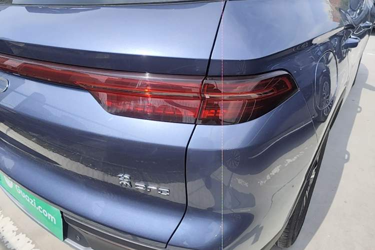 Used BYD Song Pro New Energy 2025 Second-Generation DM-i 75KM Leading Edition Right Rear Taillight