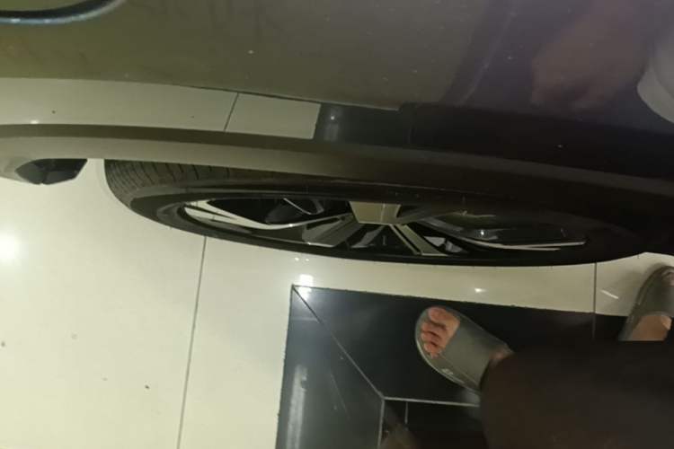 Used BYD Song Pro New Energy 2025 Second-Generation DM-i 115KM Excellence Version Right Rear Wheel Hub