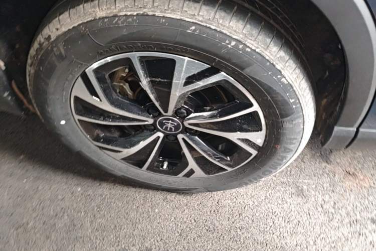 Used BYD Song Pro New Energy 2025 Second-Generation DM-i 115KM Overachiever Trim Right Rear Wheel Hub